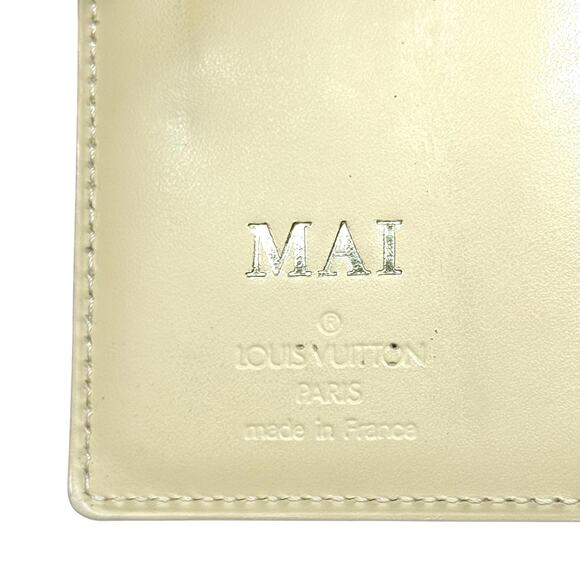 Louis Vuitton Cream Buckle Wallet - Picture 8 of 8